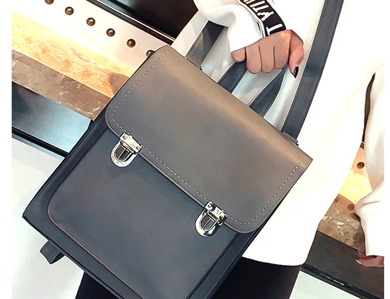 women bckpack (11)