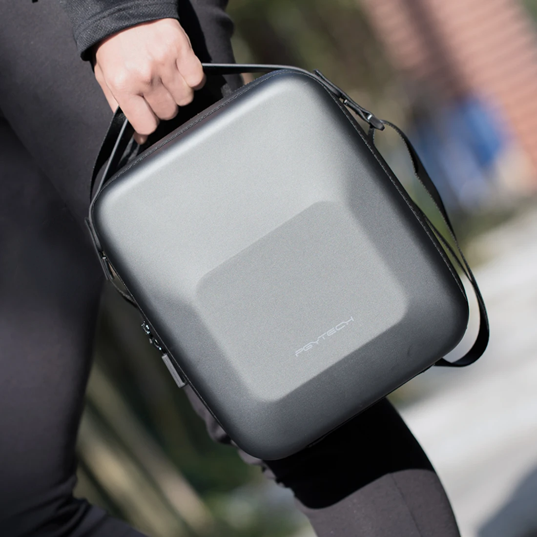 PGYTECH Portable Pack Waterproof Single-shoulder Bag Carrying Case for DJI Mavic Air for Mavic Air Monitor Batteries Charger
PGYTECH Portable Pack Waterproof Single-shoulder Bag Carrying Case for DJI Mavic Air for Mavic Air Monitor Batteries Charger
