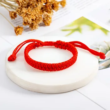 Hand-woven Red Rope Bracelet men and women's Pipa knot life year lucky red rope gift wholesale
Hand-woven Red Rope Bracelet men and women's Pipa knot life year lucky red rope gift wholesale