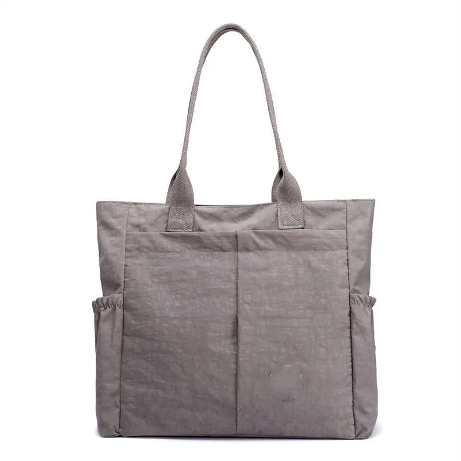 Women Bag Nylon Large Capacity Shoulder Bag Messenger Crossbody Bag Multi Pockets High Quality Shopping Camp Bag
Women Bag Nylon Large Capacity Shoulder Bag Messenger Crossbody Bag Multi Pockets High Quality Shopping Camp Bag