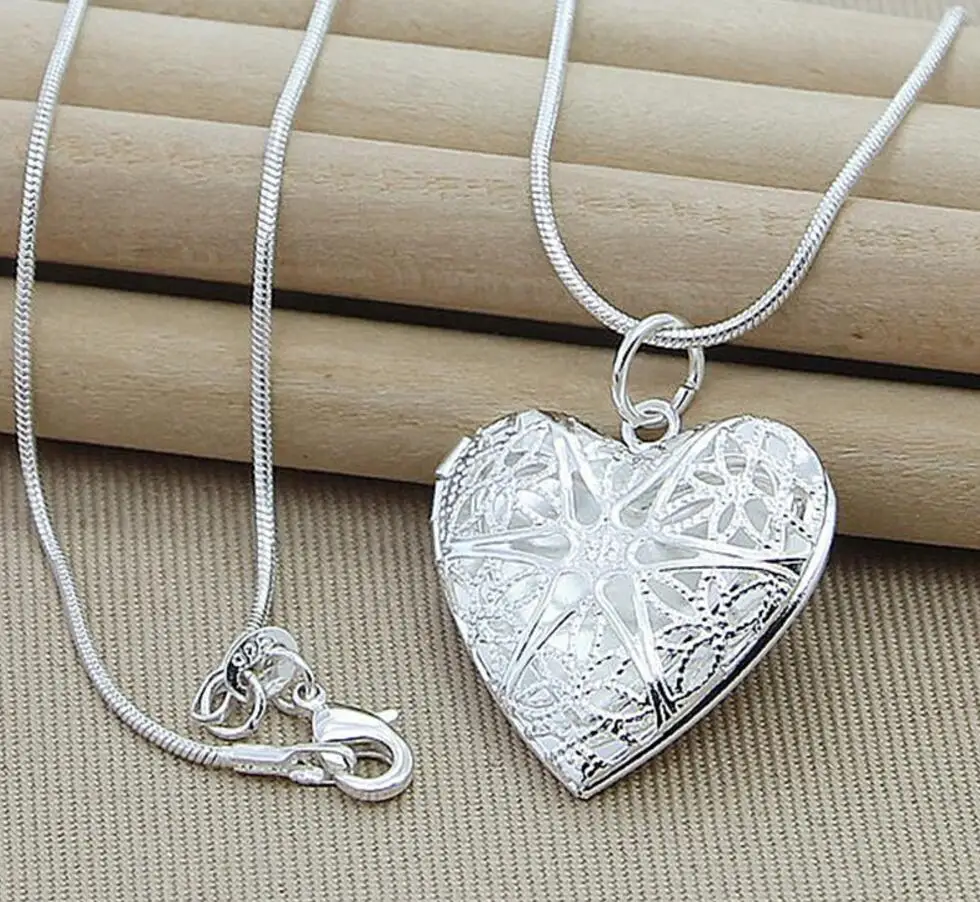 Christmas Gift 925 Sterling Silver Photo Frame Pendant Necklace Woman Charm / Classic Statement Necklace Fine Jewelry Wholesale
Christmas Gift 925 Sterling Silver Photo Frame Pendant Necklace Woman Charm / Classic Statement Necklace Fine Jewelry Wholesale