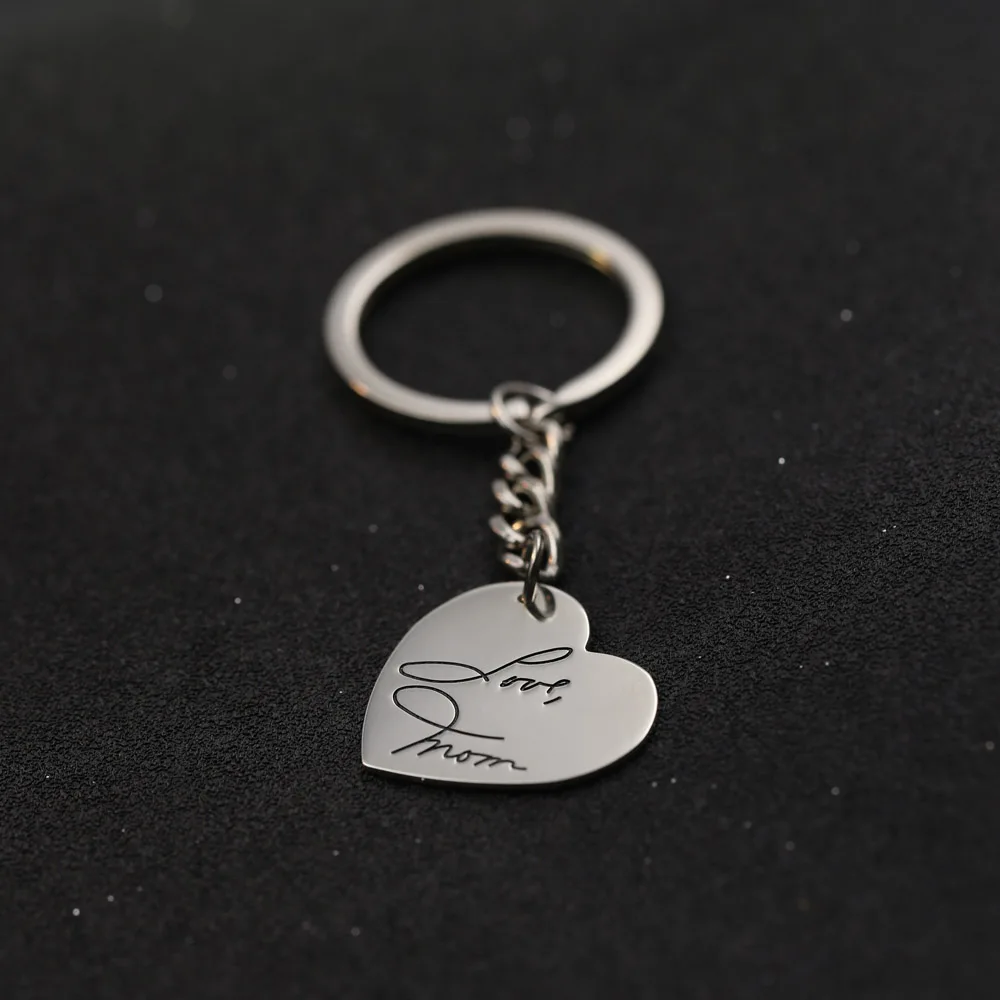 Personalized Handwritten Name Keychain mother's day christmas gift Customized Name Keychain with Love Heart 925 solid Silver
Personalized Handwritten Name Keychain mother's day christmas gift Customized Name Keychain with Love Heart 925 solid Silver