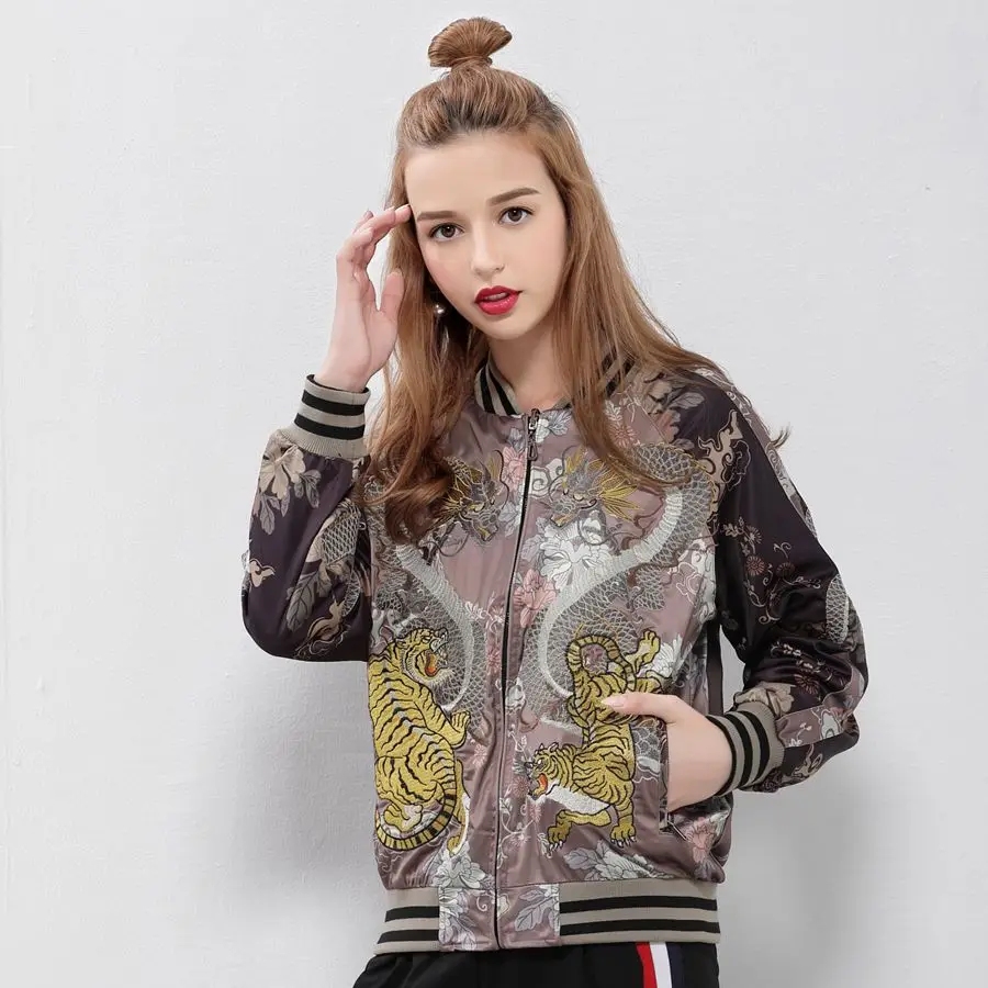 2019 Spring And Autumn in Europe and the new tiger heavy embroidery on both sides a jacket female yokosuka hot style jacket
2019 Spring And Autumn in Europe and the new tiger heavy embroidery on both sides a jacket female yokosuka hot style jacket
