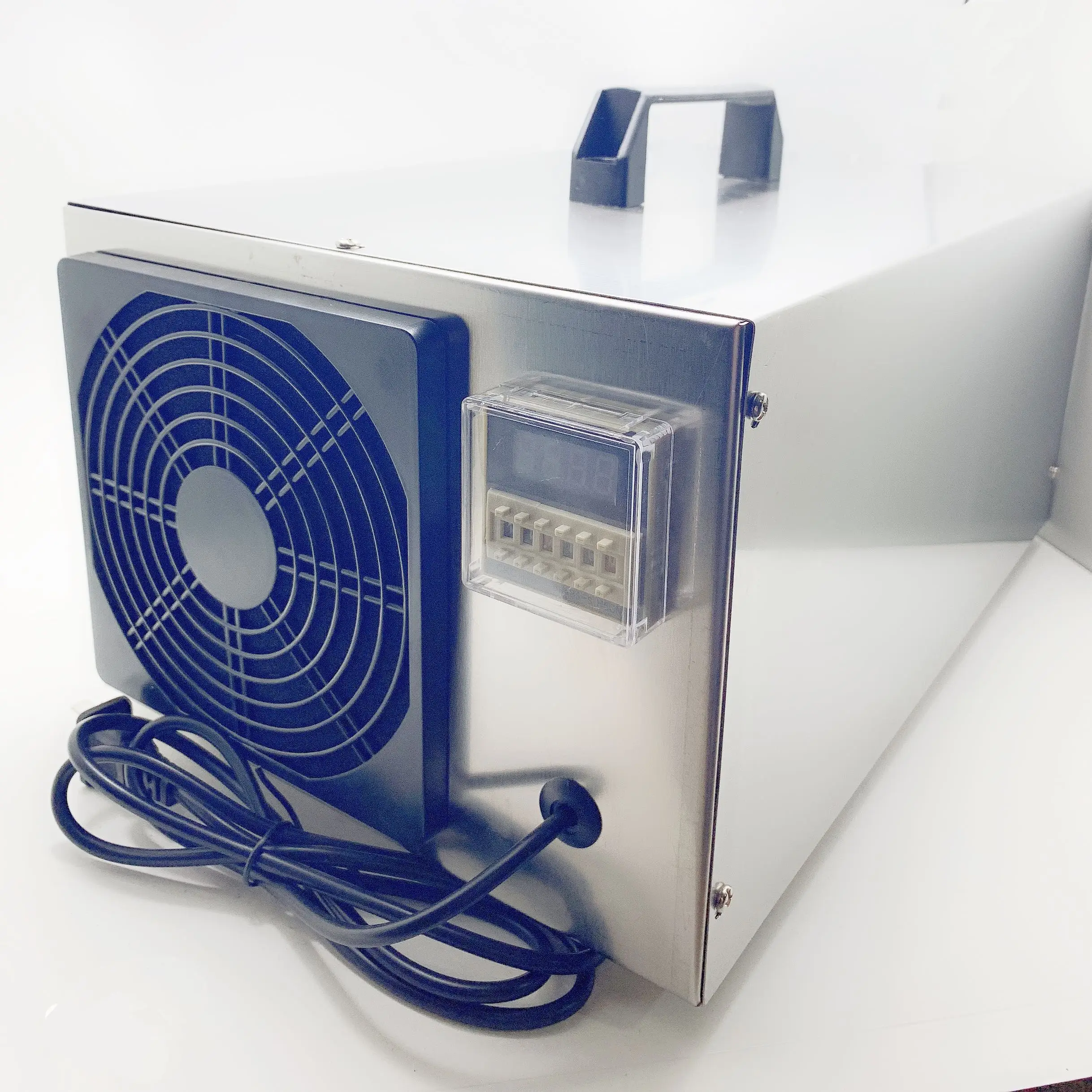 Aquaculture Environment Processor (800 Cubic Meters) Aquaculture Farm Disinfection Machine Ammonia Ozone Generator in Pig Farm
Aquaculture Environment Processor (800 Cubic Meters) Aquaculture Farm Disinfection Machine Ammonia Ozone Generator in Pig Farm