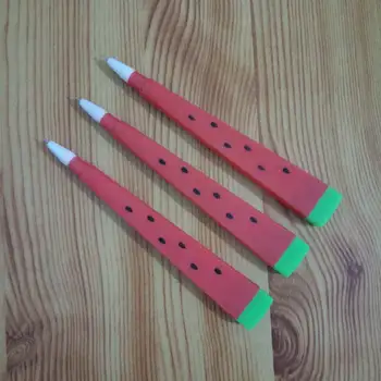 500 PCS Creative Cartoon watermelon gel pen black water pen signature student pen creative stationery
500 PCS Creative Cartoon watermelon gel pen black water pen signature student pen creative stationery