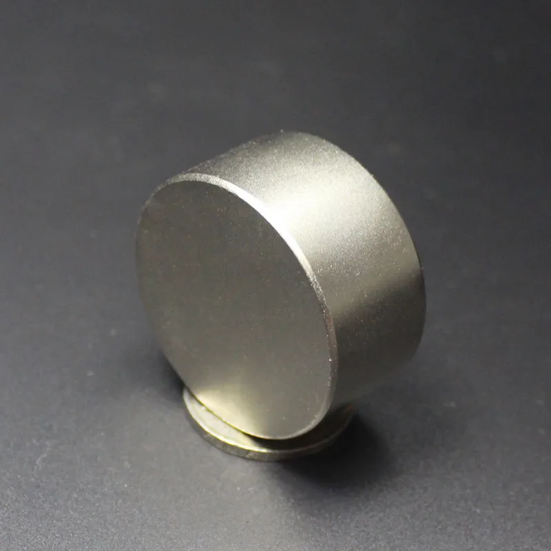 Free Shipping 2PCS/LOT, craft super strong rare earth Powerful N50 NdFeB magnet Neodymium permanent Magnets FD40X20mm
Free Shipping 2PCS/LOT, craft super strong rare earth Powerful N50 NdFeB magnet Neodymium permanent Magnets FD40X20mm