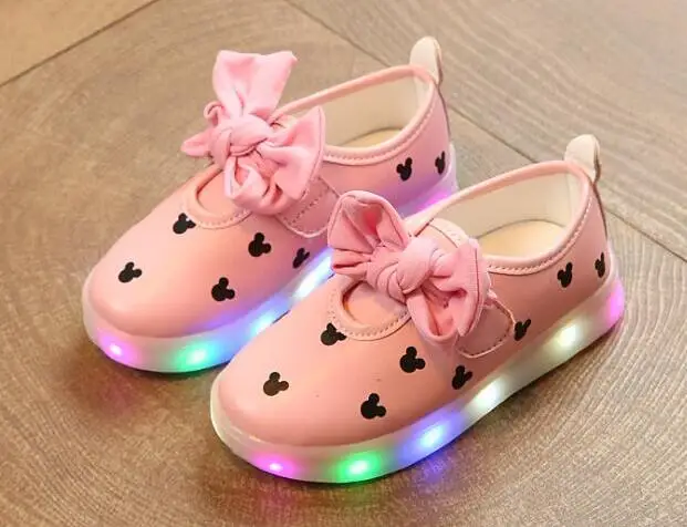 2018 c18 c1Children Shoes New Fashion Cartoon Led Shoes Girls Princess Cute Shoes With Light luminous Sneakers Size 21-30
2018 c18 c1Children Shoes New Fashion Cartoon Led Shoes Girls Princess Cute Shoes With Light luminous Sneakers Size 21-30