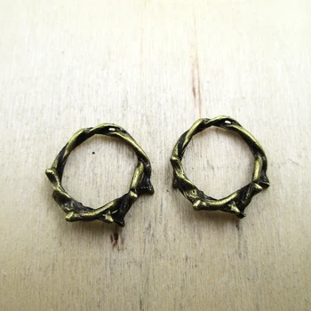 10pcs--23 mm Crown of Thorns ,Thorn Ring,Twig Ring, Branch Ring PendantsDIY necklace/ bracelets charms antique Bronze tone
10pcs--23 mm Crown of Thorns ,Thorn Ring,Twig Ring, Branch Ring PendantsDIY necklace/ bracelets charms antique Bronze tone