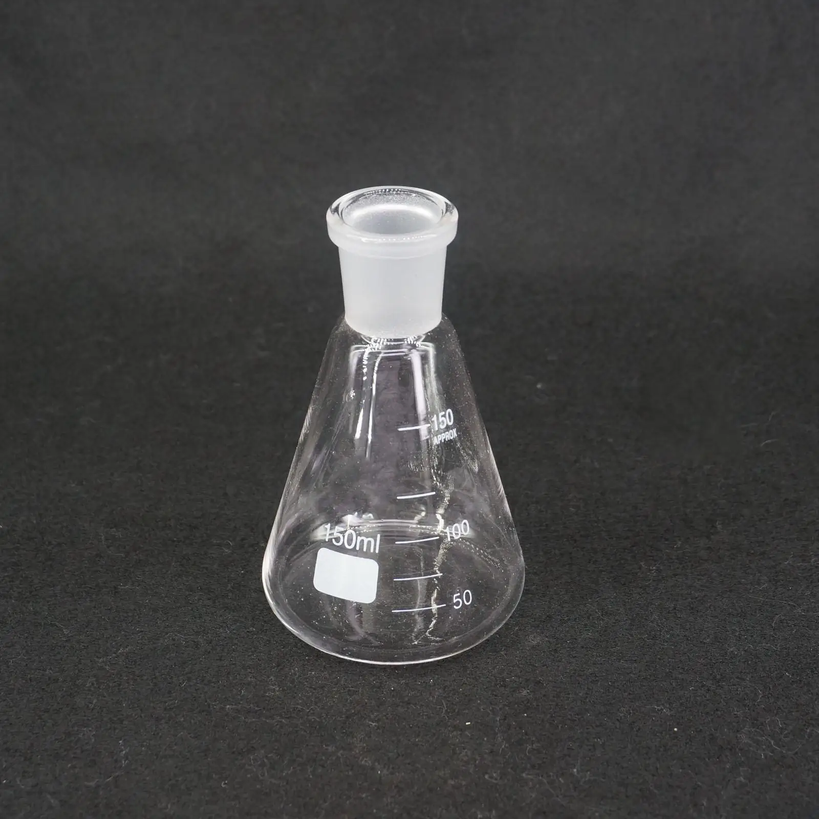 150 мл Quickfit 24/29 лабораторная коническая колба Erlenmeyer Boro Glass градуированная
150 мл Quickfit 24/29 лабораторная коническая колба Erlenmeyer Boro Glass градуированная