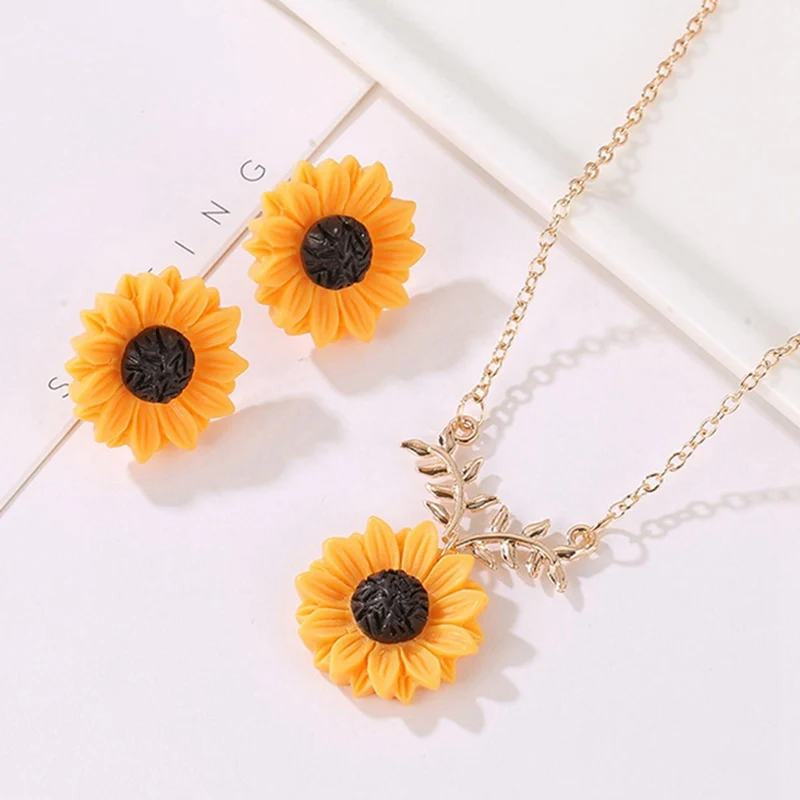 Imitation Pearl Sunflower Pendant Necklace For Women Personality Sun Flower Necklaces Set Jewelry Clothes Accessories
Imitation Pearl Sunflower Pendant Necklace For Women Personality Sun Flower Necklaces Set Jewelry Clothes Accessories