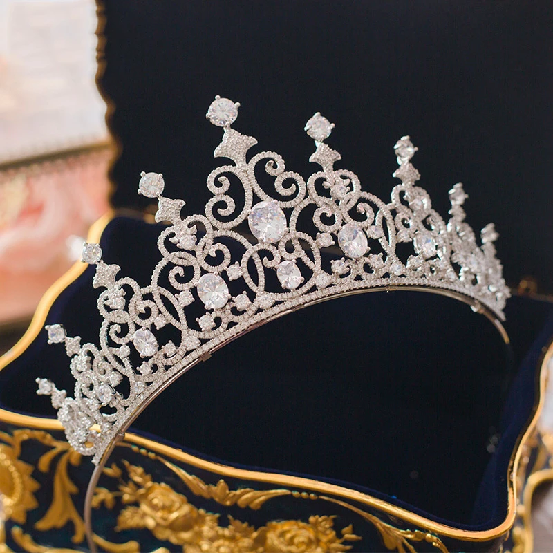 Micro Inlays Cubic Zirconia Tiara Crown Vintage Queen Headband Hair Jewelry Bridal Wedding Headdress Women Headpiece Ornaments
Micro Inlays Cubic Zirconia Tiara Crown Vintage Queen Headband Hair Jewelry Bridal Wedding Headdress Women Headpiece Ornaments
