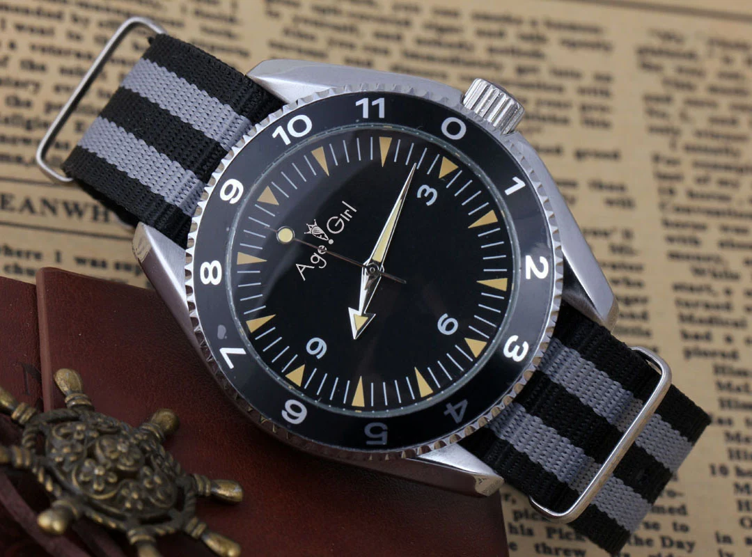 New Men's Luxury Brand Automatic Self Wind Mechanical Stainless Steel Fabric Canvas Strap James Bond 007 Spectre Watch 44mm
New Men's Luxury Brand Automatic Self Wind Mechanical Stainless Steel Fabric Canvas Strap James Bond 007 Spectre Watch 44mm