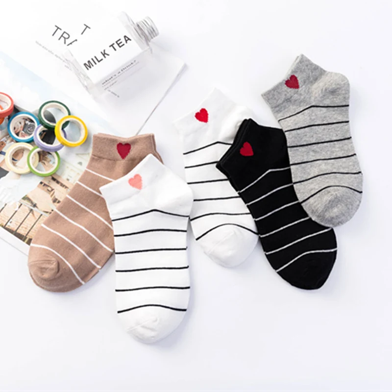 2019 Hot Unisex Candy Color Creative Cute Embroidery Expression Boat Socks Fashion Cotton Breathable Ankle Socks Summer
2019 Hot Unisex Candy Color Creative Cute Embroidery Expression Boat Socks Fashion Cotton Breathable Ankle Socks Summer