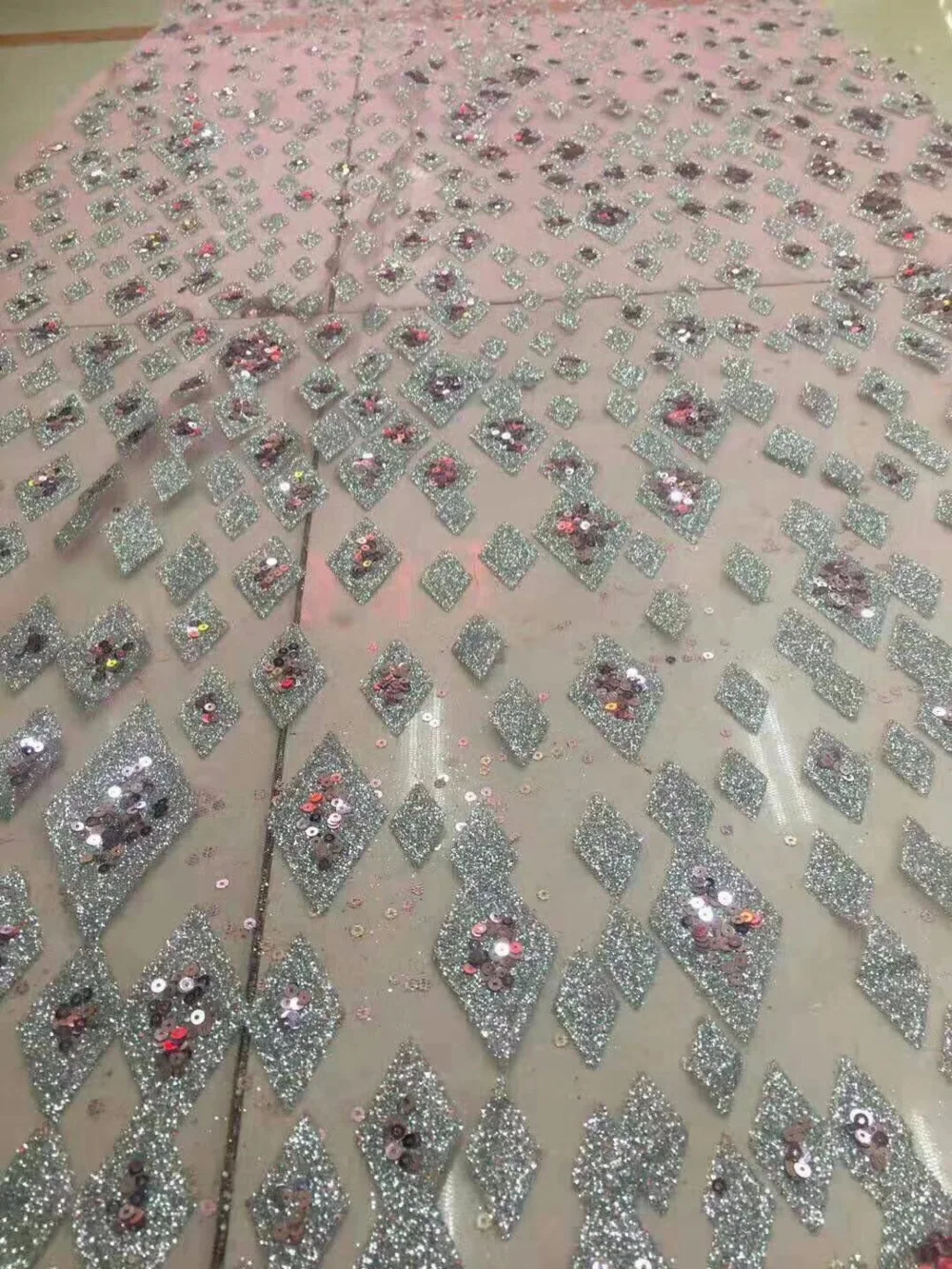 High Quality glitter mesh Lace Fabric powder African Guipure Lace fabric SU-J11105 with glued glitter Sequins
High Quality glitter mesh Lace Fabric powder African Guipure Lace fabric SU-J11105 with glued glitter Sequins