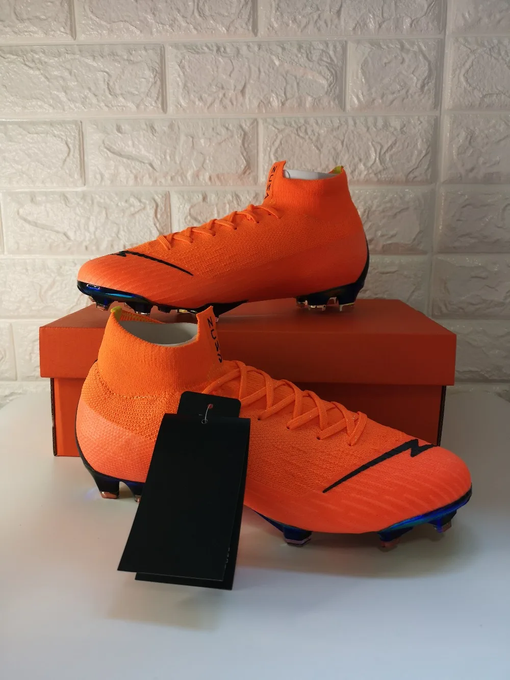 Shopping Mens Cheap ZUSA Superfly VI Elite 360 FG Outdoor Soccer Shoes Total Orange Football Boots Sales
Shopping Mens Cheap ZUSA Superfly VI Elite 360 FG Outdoor Soccer Shoes Total Orange Football Boots Sales