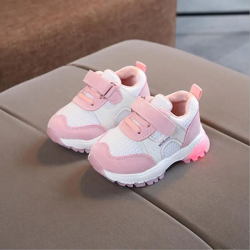Children Shoes with Light Glowing Sneakers New Kids Led Shoes with Light Up LED Boys Girls Baby Shoes Luminous Sneakers
Children Shoes with Light Glowing Sneakers New Kids Led Shoes with Light Up LED Boys Girls Baby Shoes Luminous Sneakers