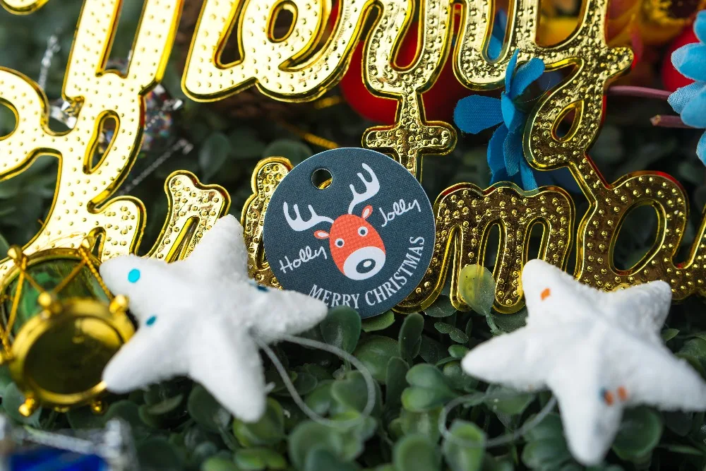 200 pcs 3.5cm round Gift box paper label Merry Christmas New year's gifts Commodity label Christmas decorations Gift tag
200 pcs 3.5cm round Gift box paper label Merry Christmas New year's gifts Commodity label Christmas decorations Gift tag
