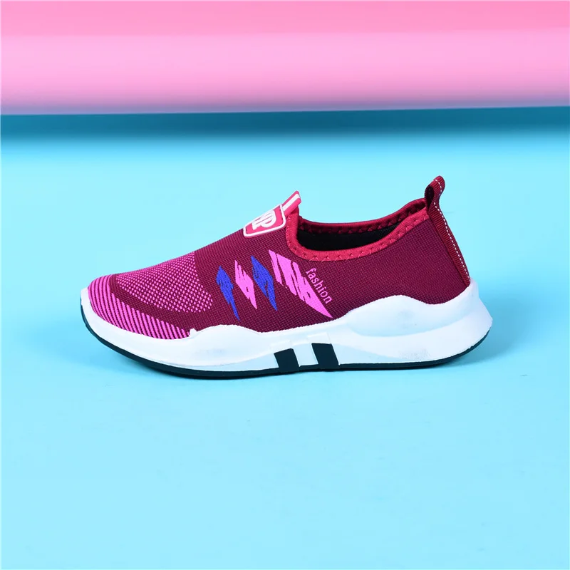 2019 breathable and comfortable casual shoes fashion men's canvas shoes with men's sports shoes flying woven running shoes #1070
2019 breathable and comfortable casual shoes fashion men's canvas shoes with men's sports shoes flying woven running shoes #1070