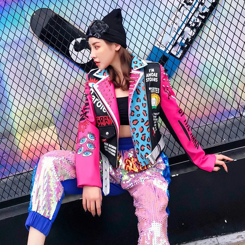 Printed Letters Rivet Leather Jacket Women Punk Moto Coat Black Faux Jacket Turn-Down Collar Casaco Chaquetas Belt Jacket
Printed Letters Rivet Leather Jacket Women Punk Moto Coat Black Faux Jacket Turn-Down Collar Casaco Chaquetas Belt Jacket