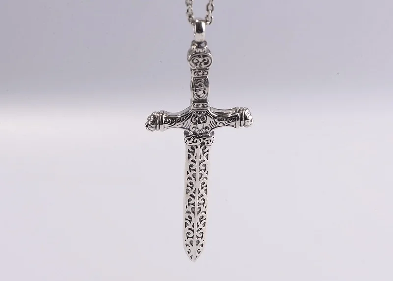 silver-necklace007d