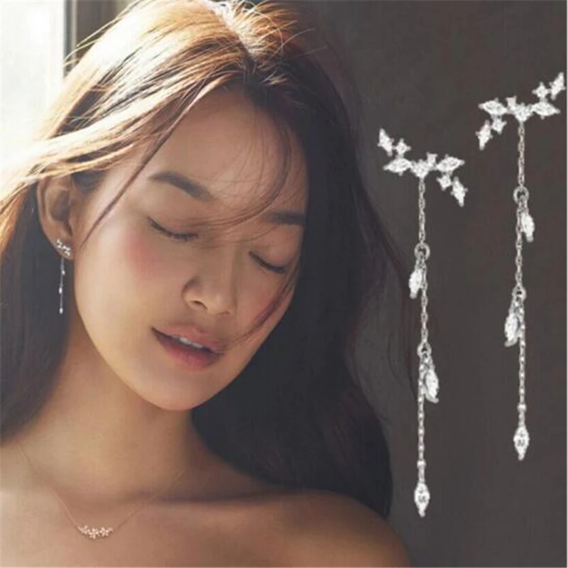 RONGQING 1Pair/lot Simple Elegant Crystal Leaves Tassels Earrings Rhinestone Long Tassl Stud Earrings for Women
RONGQING 1Pair/lot Simple Elegant Crystal Leaves Tassels Earrings Rhinestone Long Tassl Stud Earrings for Women