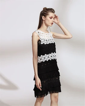 2019 Mini Dress Sexy Celebrity Backless Floral Lace O Neck Women Tassel Night Club Bandage Body con Sleeveless Dress Wholesale
2019 Mini Dress Sexy Celebrity Backless Floral Lace O Neck Women Tassel Night Club Bandage Body con Sleeveless Dress Wholesale
