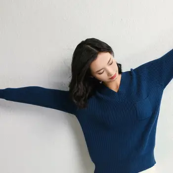 winter knitted sweater with v stripe cashmere sweater women's sweaters and sweater women autumn sweater long sleeve .
winter knitted sweater with v stripe cashmere sweater women's sweaters and sweater women autumn sweater long sleeve .
