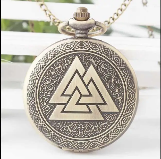 Vintage bronze Animation cartoon Mystery flip clock Students children necklace Necklace pocket watches
Vintage bronze Animation cartoon Mystery flip clock Students children necklace Necklace pocket watches