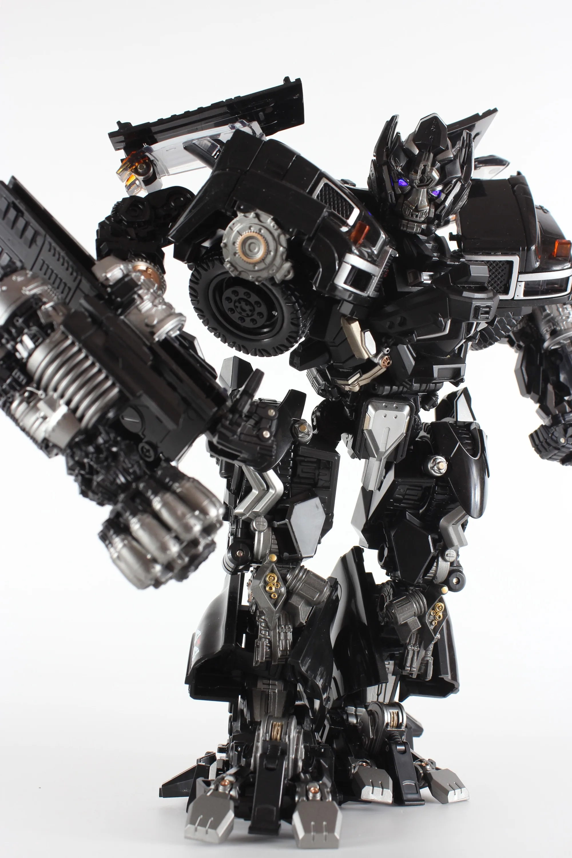 Black Mamba BMB LS-09 LS09 Weaponeer Ironhide Transformation enlarge repaint Action Figure robot toy
Black Mamba BMB LS-09 LS09 Weaponeer Ironhide Transformation enlarge repaint Action Figure robot toy
