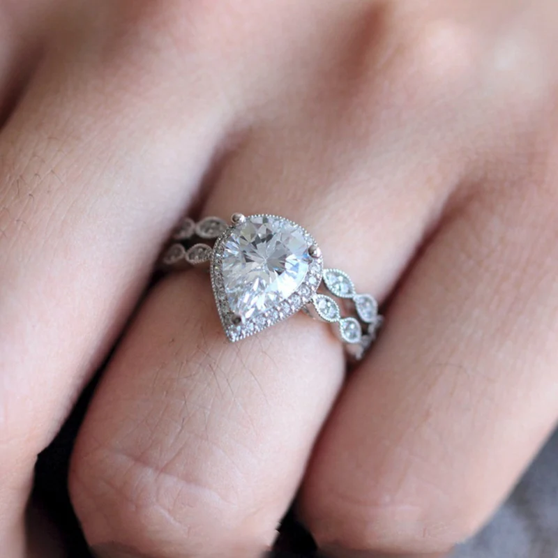 2pcs/set New Style Pear Shape Zircon Silver Color Engagement Wedding Ring Best Gift For Women
2pcs/set New Style Pear Shape Zircon Silver Color Engagement Wedding Ring Best Gift For Women