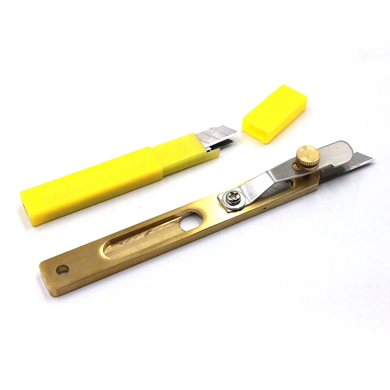 1pcs Durable Leather Line Cutter Trimming Positioning Knifes Line Strip Knife Leather Cutting Tool Belt Cutter Leathercraft Tool
1pcs Durable Leather Line Cutter Trimming Positioning Knifes Line Strip Knife Leather Cutting Tool Belt Cutter Leathercraft Tool