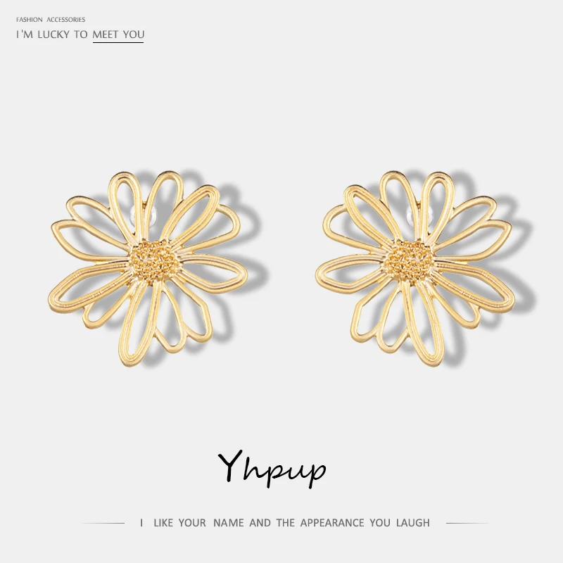 Yhpup Fashion S925 Korean Temperament Zinc Alloy Flower Plant Stud Earrings Charm Simple Geometric Gold Earrings Ladies Jewelry
Yhpup Fashion S925 Korean Temperament Zinc Alloy Flower Plant Stud Earrings Charm Simple Geometric Gold Earrings Ladies Jewelry