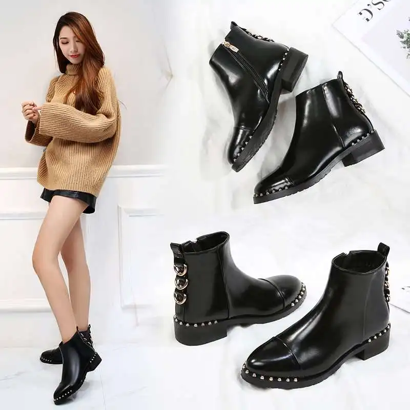 Women's winter boots 2019 new wild Harajuku style women's Martin boots round head rivet plus velvet short tube women's boots
Women's winter boots 2019 new wild Harajuku style women's Martin boots round head rivet plus velvet short tube women's boots