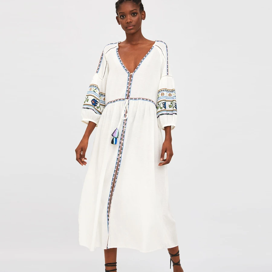 TEELYNN cotton white dress floral embroidery sexy v-neck summer dresses Drawstring waist loose Gypsy boho women dresses vestidos
TEELYNN cotton white dress floral embroidery sexy v-neck summer dresses Drawstring waist loose Gypsy boho women dresses vestidos