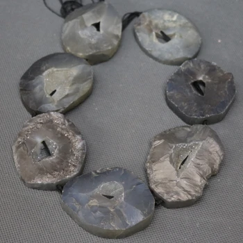 7pcs 50mm Dyed Gray Druzy Drusy Geode Gems Stone Beads, Women Jewelry Connector Druzy Slice Pendant (RANDOM IN SHAPE)
7pcs 50mm Dyed Gray Druzy Drusy Geode Gems Stone Beads, Women Jewelry Connector Druzy Slice Pendant (RANDOM IN SHAPE)