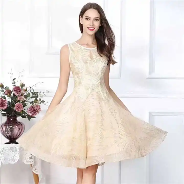 New Women gold beige mesh Sequined O-Neck a line Sleeveless Celebrity evening party Bandage dress 2018 Summer High Quality
New Women gold beige mesh Sequined O-Neck a line Sleeveless Celebrity evening party Bandage dress 2018 Summer High Quality