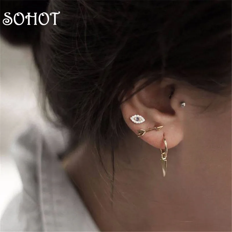 SOHOT Trendy New Tide Women Set Stud Earrings Piercing Delicate 4PCS Silver Bead Imitation Crystal Eye Alloy Arrow Lady Brincos
SOHOT Trendy New Tide Women Set Stud Earrings Piercing Delicate 4PCS Silver Bead Imitation Crystal Eye Alloy Arrow Lady Brincos
