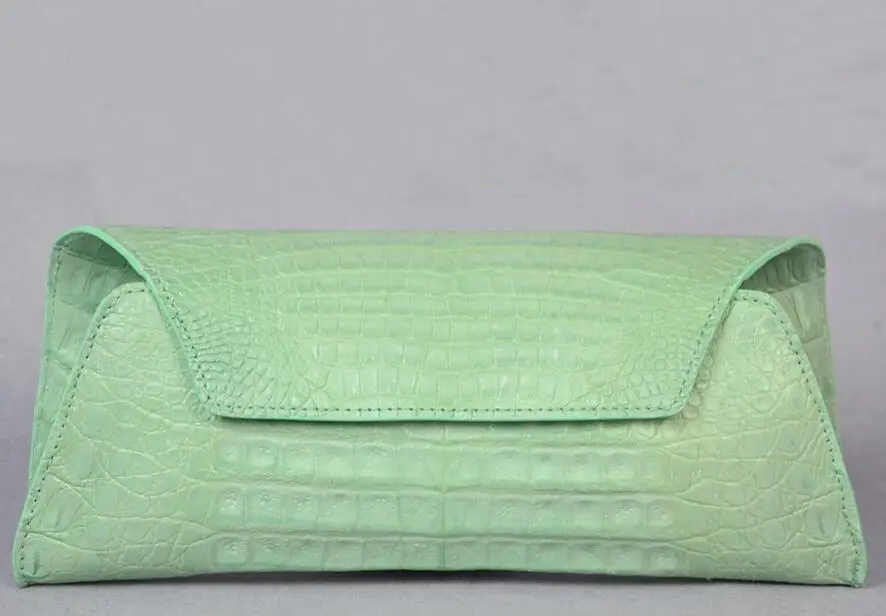 Accept private label Custom logo wholesale drop shipping Genuine real crocodile leather handbags shoulder messenger handbags 
Accept private label Custom logo wholesale drop shipping Genuine real crocodile leather handbags shoulder messenger handbags