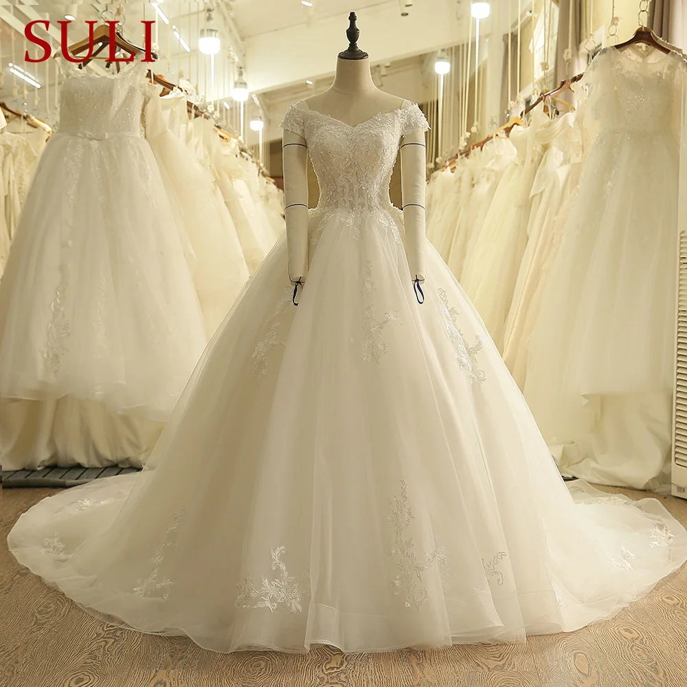 SL-9012 Vintage Off the Shoulder Wedding Dress Lace Up Back Applique Bridal Ball Gowns 2018
SL-9012 Vintage Off the Shoulder Wedding Dress Lace Up Back Applique Bridal Ball Gowns 2018