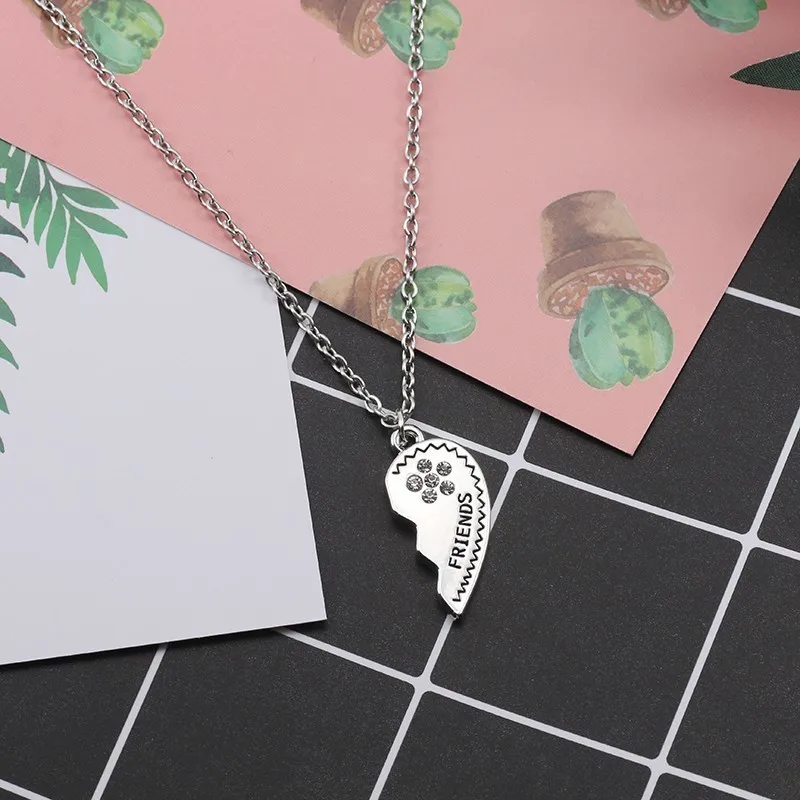 2pcs-Best-Friends-Pendant-Necklace-Women-Silver-Rhinestone-Flower-Love-Heart-Necklace-Best-Friend-Jewelry-Friendship (4)
