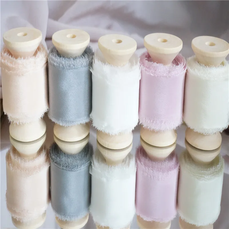 ins style 32mm 50mm 1.25" 2" 100% Pure Silk Frayed Edge Ribbon for wedding ribbon packaging ribbon 100% silk ribbon soft ribbon
ins style 32mm 50mm 1.25" 2" 100% Pure Silk Frayed Edge Ribbon for wedding ribbon packaging ribbon 100% silk ribbon soft ribbon