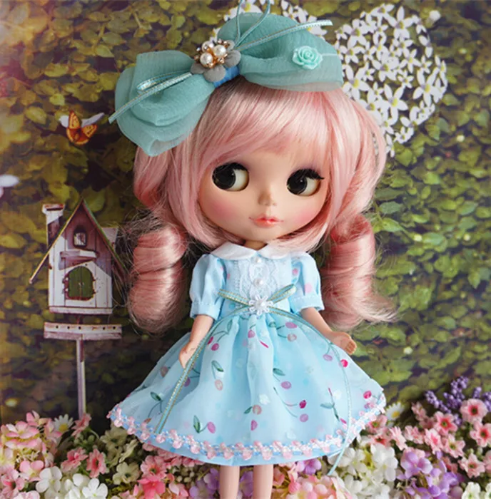 Handmade New 3pcs/set blyth doll dress 1/6 fashion doll clothes pullip clothing green dress + bow + necklace doll accessories
Handmade New 3pcs/set blyth doll dress 1/6 fashion doll clothes pullip clothing green dress + bow + necklace doll accessories