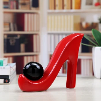 Creative ceramic high heels home decorations ornaments modern minimalist flower inserted new wedding products birthday gift
Creative ceramic high heels home decorations ornaments modern minimalist flower inserted new wedding products birthday gift