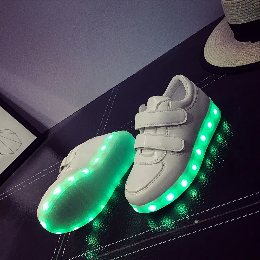 Led Sneakers Classic Strap Kids 4