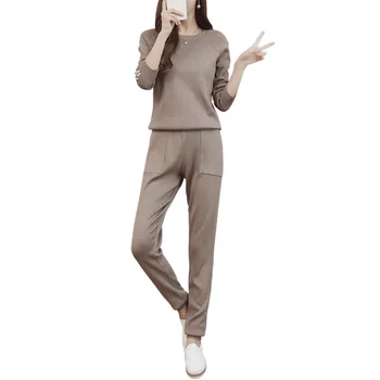 Rlyaeiz 2 Piece Set Women Sporting Suits 2018 Autumn Striped Knitting Pullover + Pockets Pants Sporting Wear Female Tracksuit
Rlyaeiz 2 Piece Set Women Sporting Suits 2018 Autumn Striped Knitting Pullover + Pockets Pants Sporting Wear Female Tracksuit