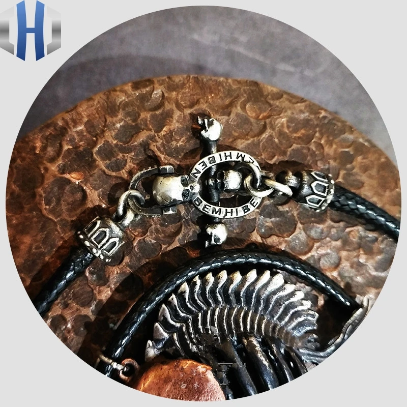 Handmade 925 Sterling Silver Skull OT Buckle Necklace Vickeron Fiber Pendant Lanyard Black Men And Women
Handmade 925 Sterling Silver Skull OT Buckle Necklace Vickeron Fiber Pendant Lanyard Black Men And Women