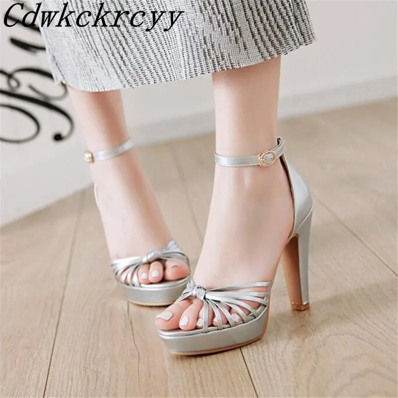 Women sandals Summer New pattern fashion Super high heel Nightclub Women sandals Pink Sweet Waterproof sexy Women sandals 34-43
Women sandals Summer New pattern fashion Super high heel Nightclub Women sandals Pink Sweet Waterproof sexy Women sandals 34-43