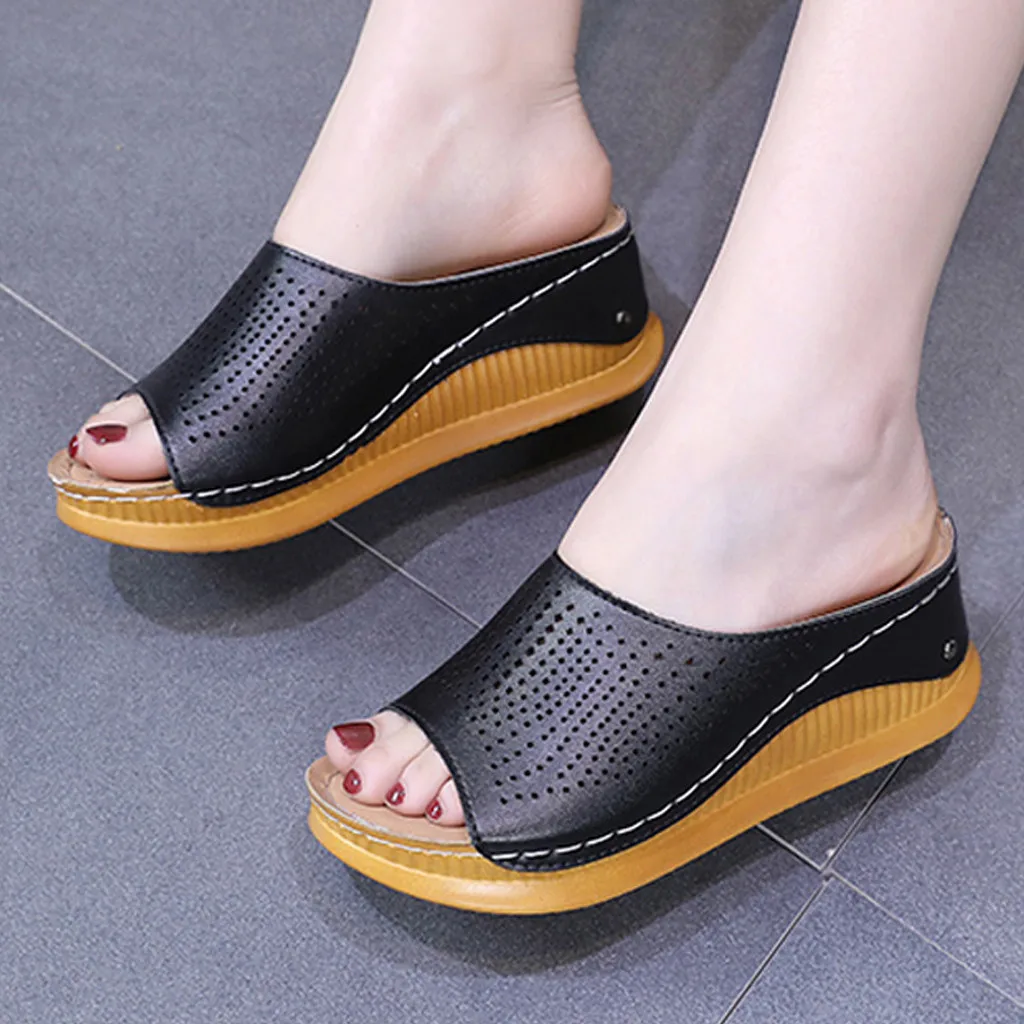 2019 Women's Slippers Leather Peep Toe Summer Ladies Beach Office Walking Shoes Casual Home Outdoor Med Heel Wedges Mujer Slides
2019 Women's Slippers Leather Peep Toe Summer Ladies Beach Office Walking Shoes Casual Home Outdoor Med Heel Wedges Mujer Slides