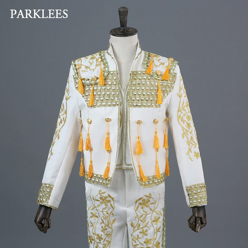 Europe Court 3 Piece Suit Men Gold Embroidery Tassel Mens White Bullfighter Costumes Blazer Jacket Stage Show Dance Suits Hombre
Europe Court 3 Piece Suit Men Gold Embroidery Tassel Mens White Bullfighter Costumes Blazer Jacket Stage Show Dance Suits Hombre