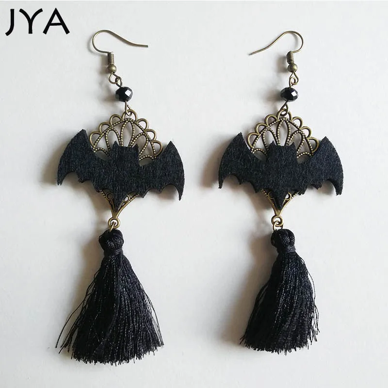 JYA Punk Handmade Tassel Earrings for Women Gothic Victorian Retro Dangle Earrings Queen Fashion Bat Halloween Club Vintage
JYA Punk Handmade Tassel Earrings for Women Gothic Victorian Retro Dangle Earrings Queen Fashion Bat Halloween Club Vintage